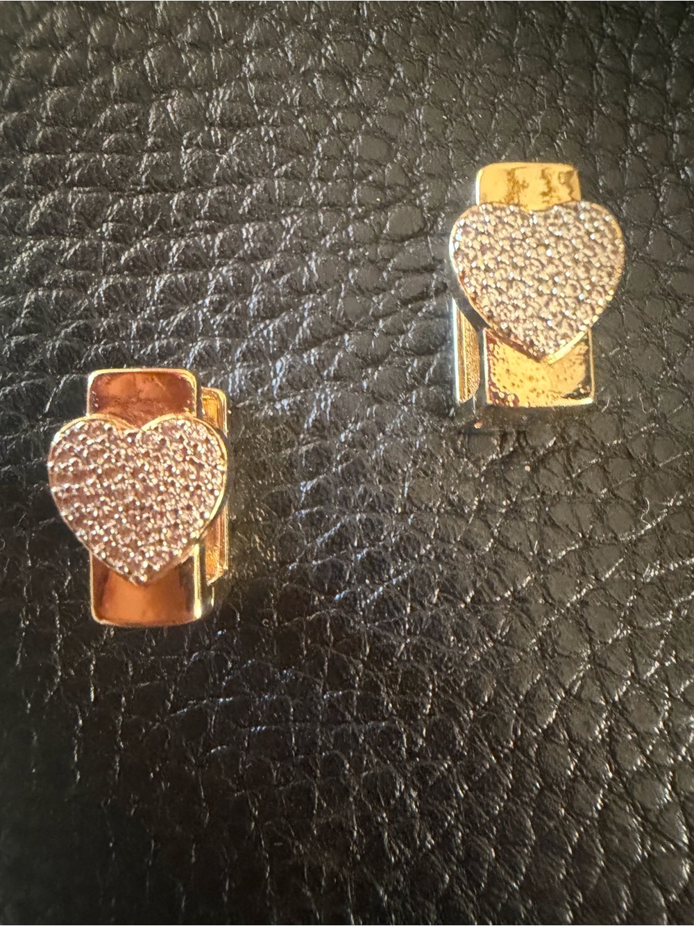 NWOT Gold Pavé earrings .5”